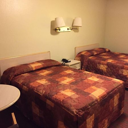 Sebring Inn Extérieur photo