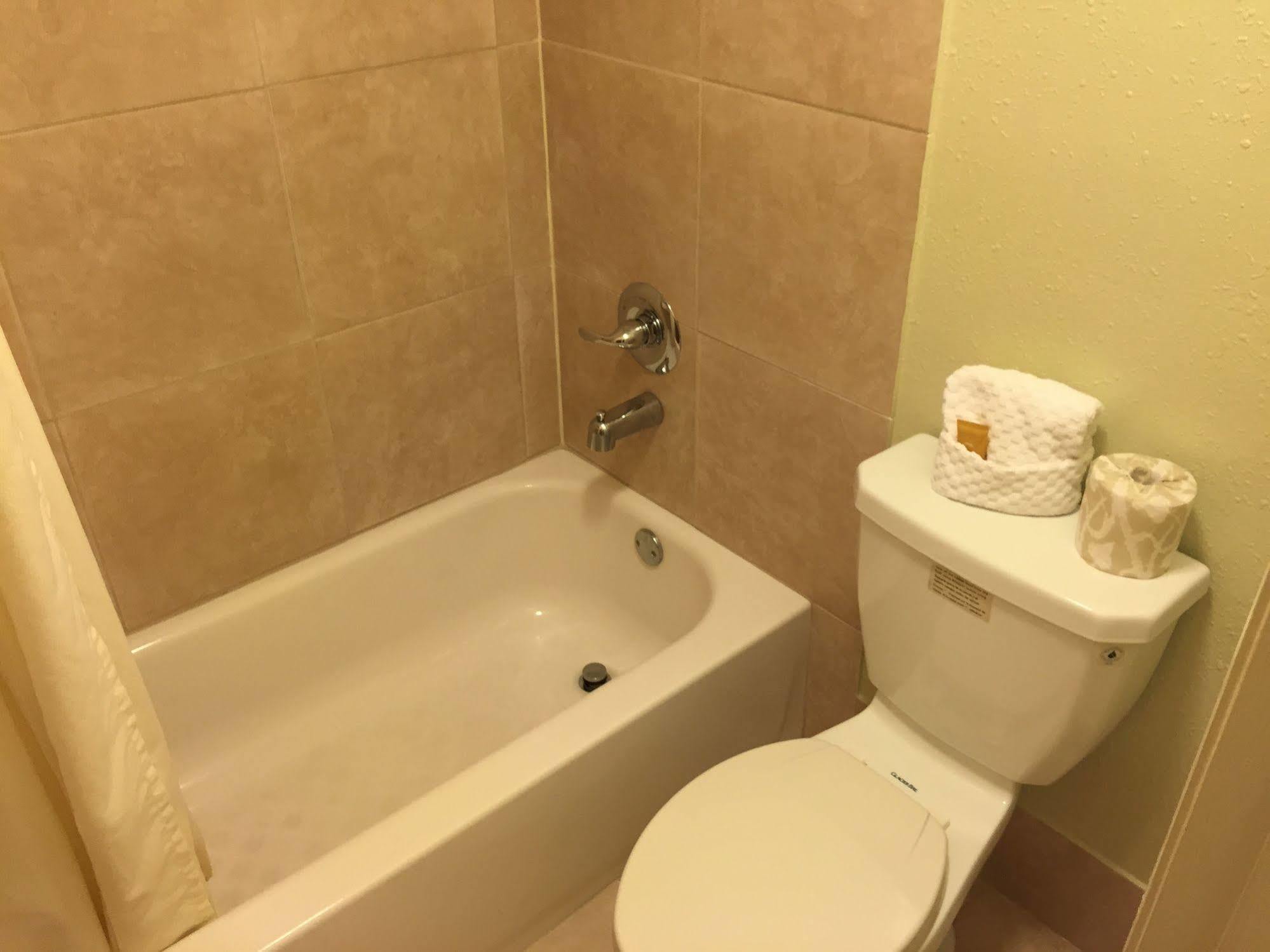 Sebring Inn Extérieur photo