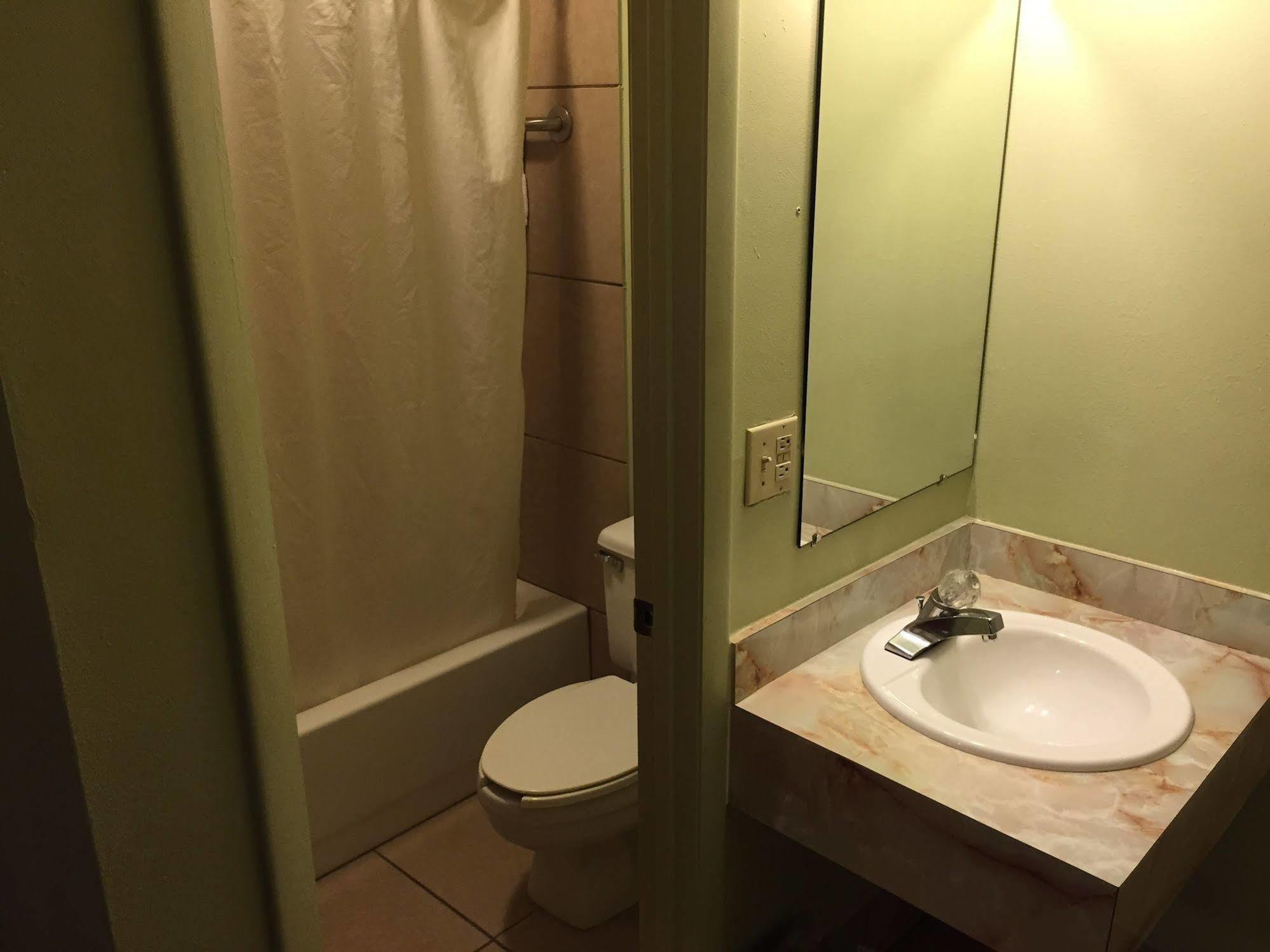 Sebring Inn Extérieur photo