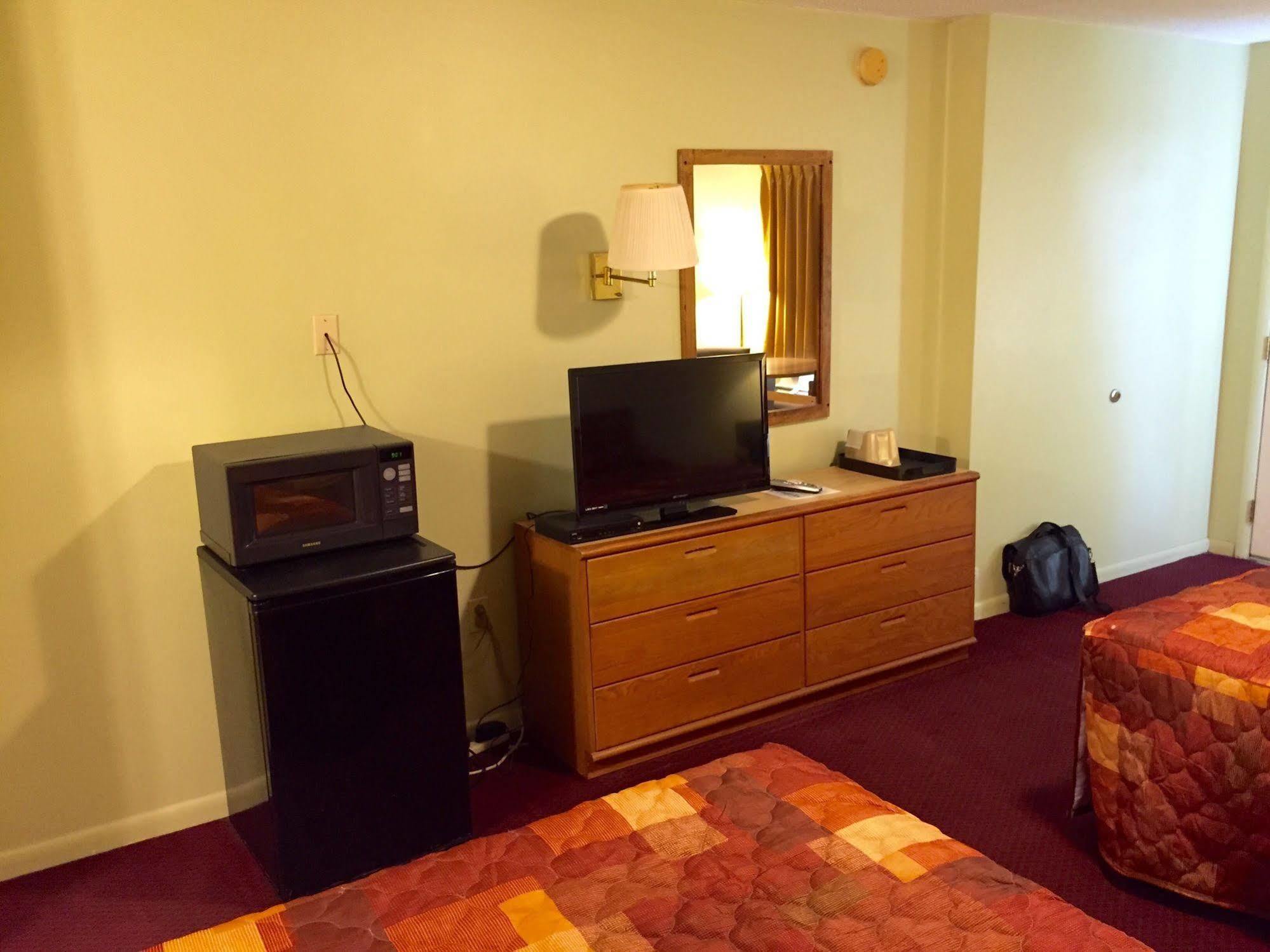 Sebring Inn Extérieur photo