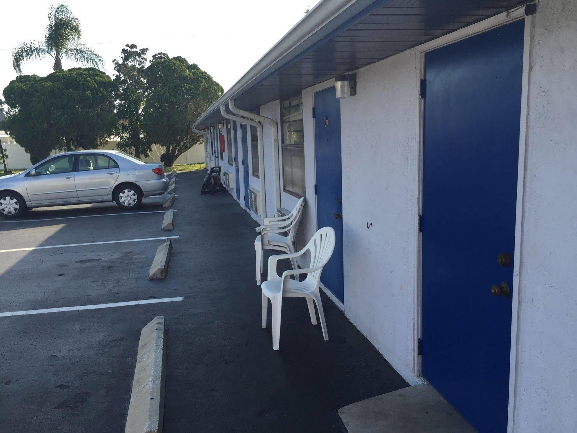 Sebring Inn Extérieur photo
